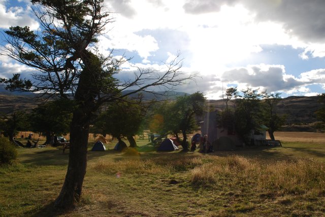 Jour 1: Camping Seron